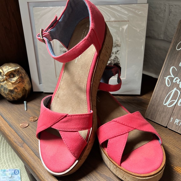 Toms Shoes - TOMS | Harper cork low platform wedge sandals